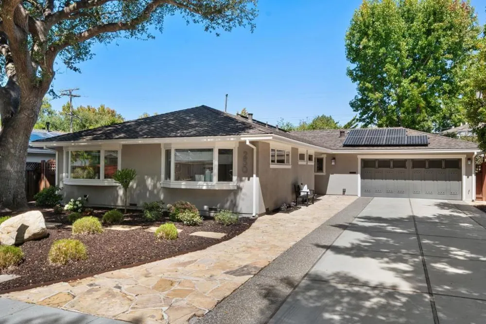 250 East Creek Drive Menlo Park, CA 94025