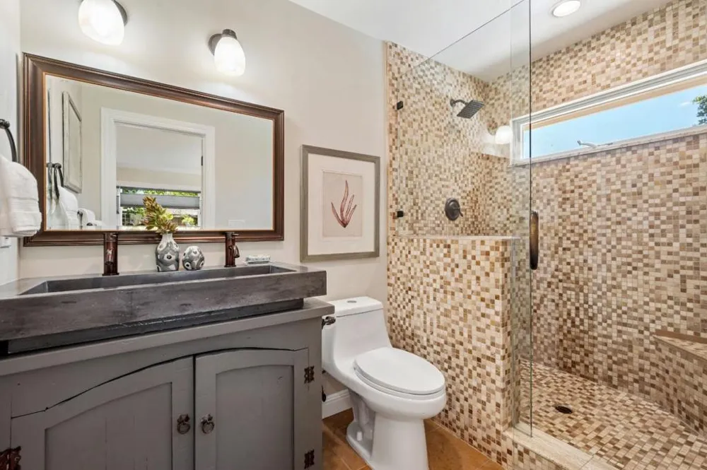 250 East Creek Drive Menlo Park, CA 94025