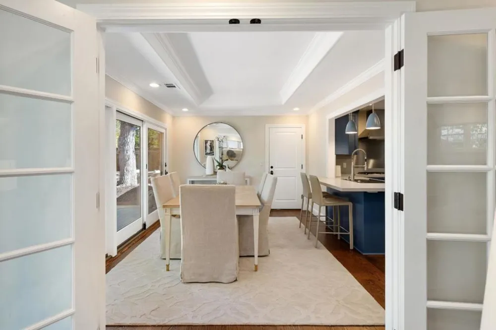 250 East Creek Drive Menlo Park, CA 94025