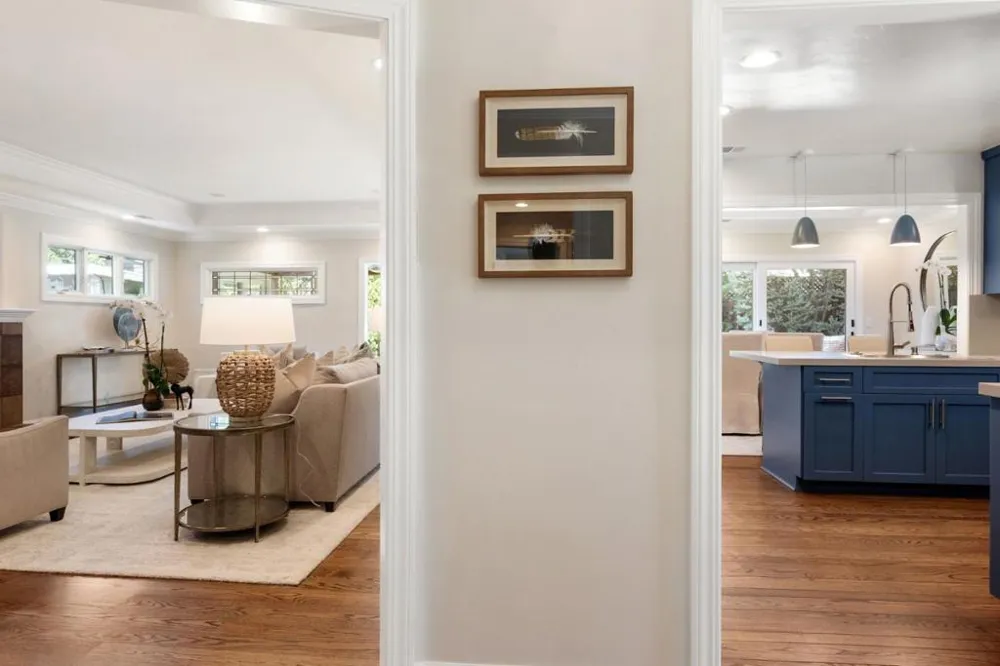 250 East Creek Drive Menlo Park, CA 94025