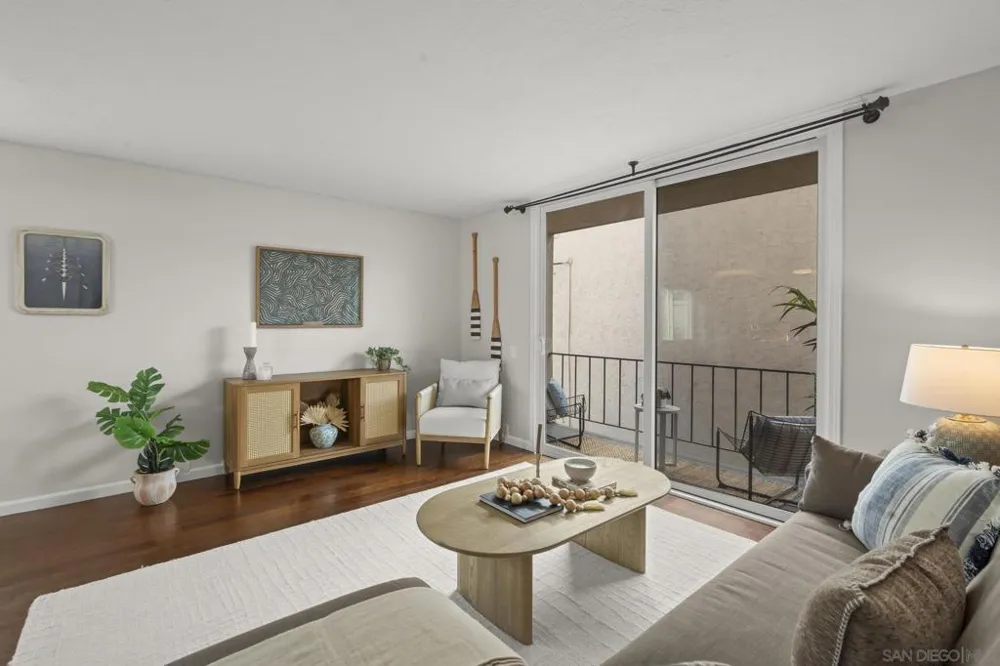 4477 Mentone St ##211 San Diego, CA 92107