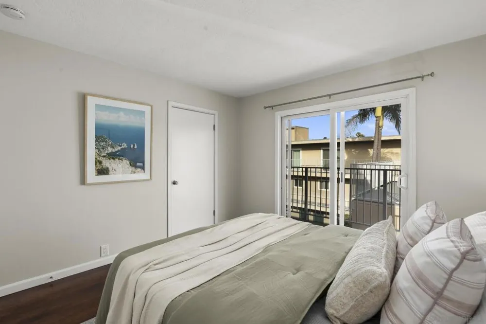 4477 Mentone St ##211 San Diego, CA 92107
