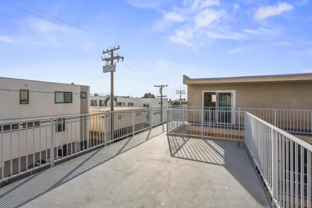 4477 Mentone St ##211 San Diego, CA 92107