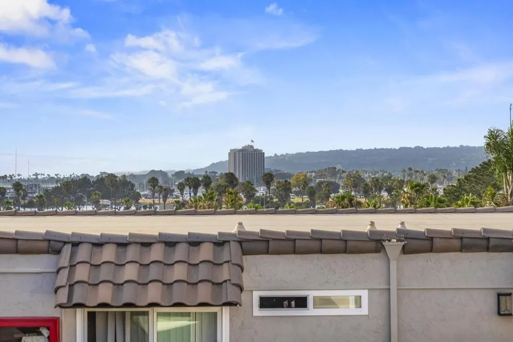 4477 Mentone St ##211 San Diego, CA 92107