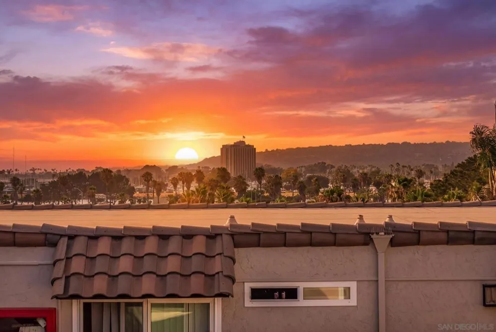 4477 Mentone St ##211 San Diego, CA 92107