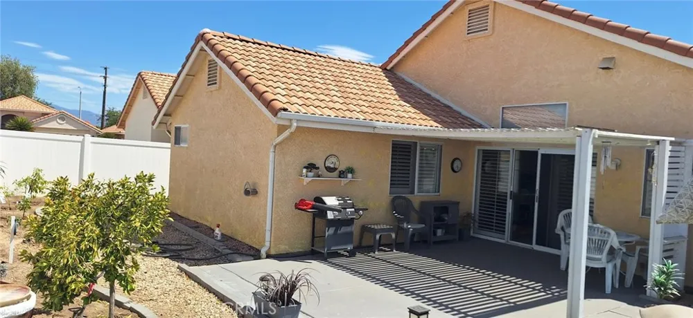 2582 Alegre Hemet, CA 92545