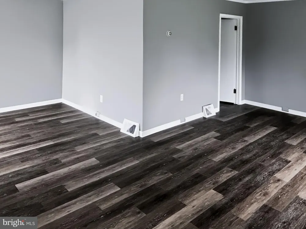 2242 EDGEWOOD AVENUE Easton, PA 18045