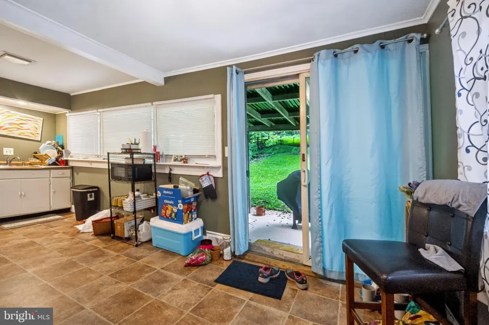 2242 EDGEWOOD AVENUE Easton, PA 18045