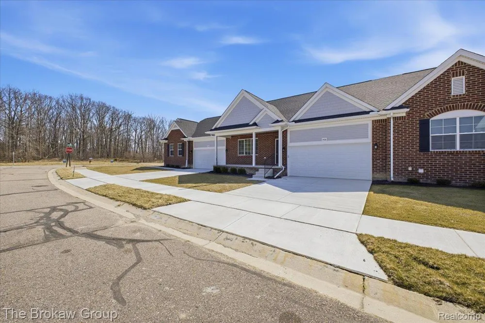 1435 Lincoln Street Lapeer City, MI 48446