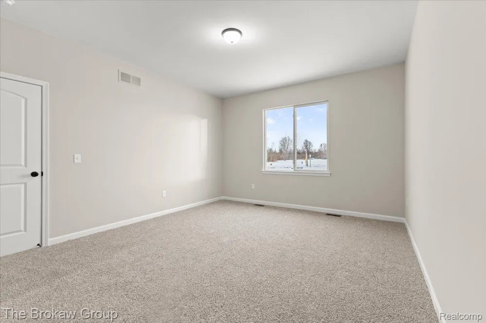 1435 Lincoln Street Lapeer City, MI 48446