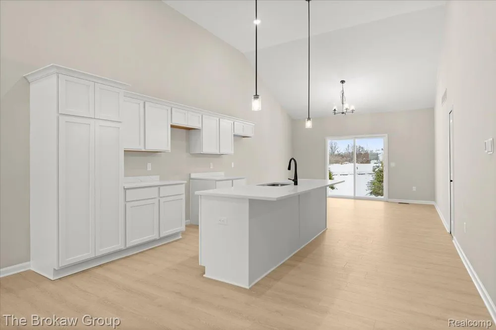 1435 Lincoln Street Lapeer City, MI 48446