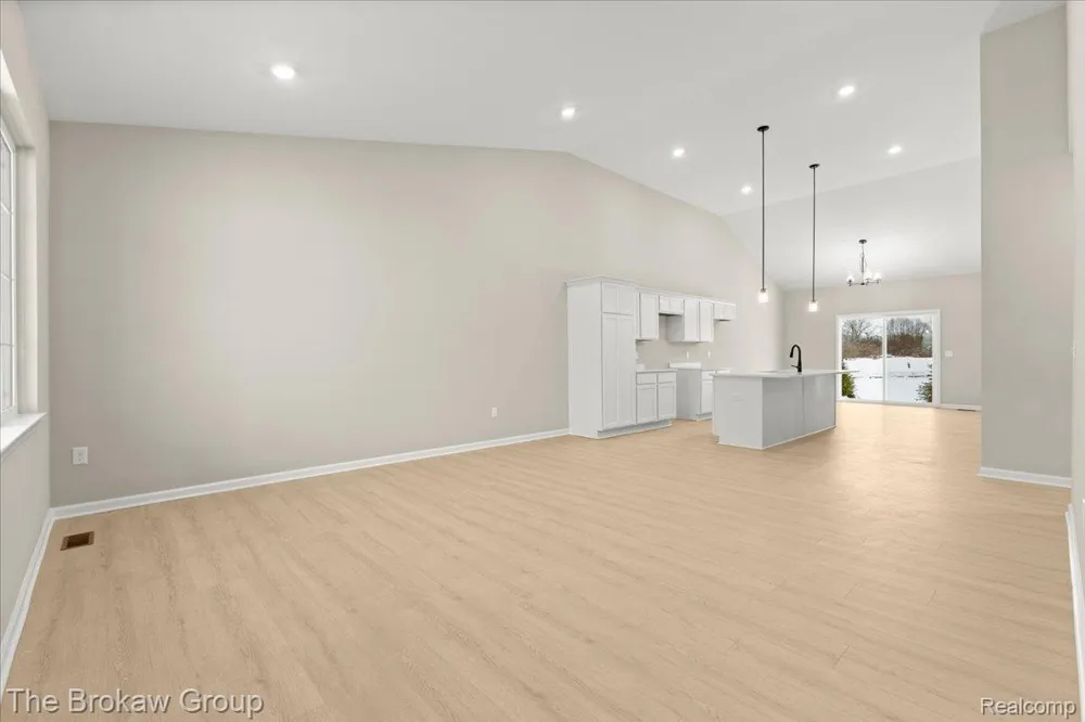 1435 Lincoln Street Lapeer City, MI 48446