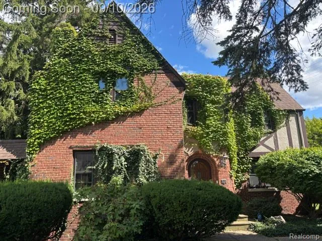 149 Ottawa Drive Pontiac City, MI 48341