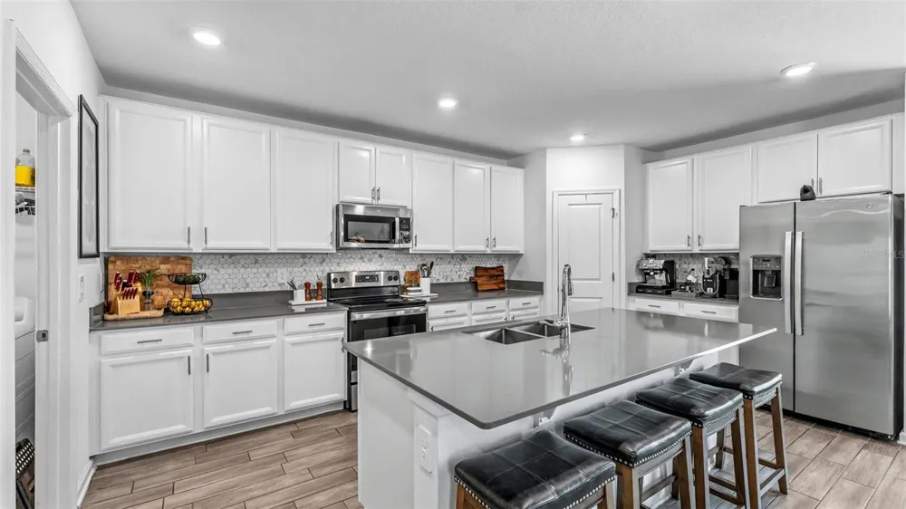 1143 POMELO STREET Davenport, FL 33837