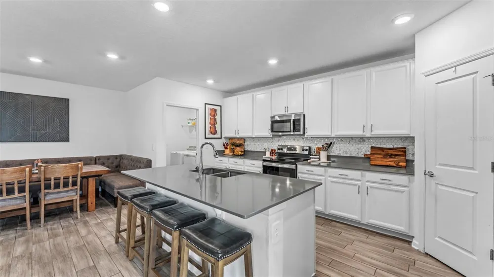 1143 POMELO STREET Davenport, FL 33837
