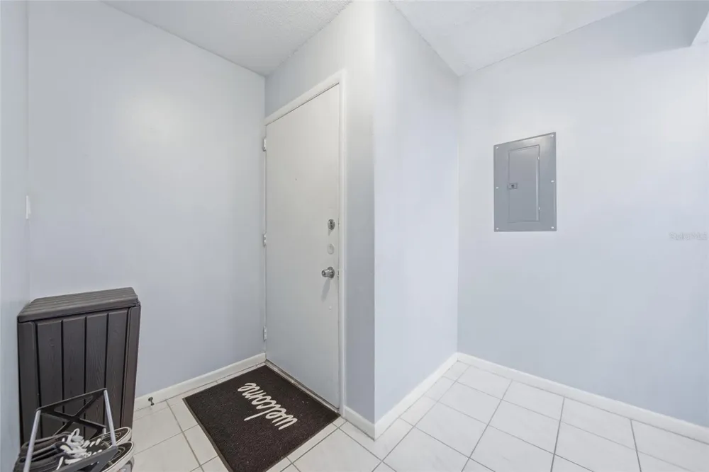 811 KEENE ROAD #V7 Clearwater, FL 33755