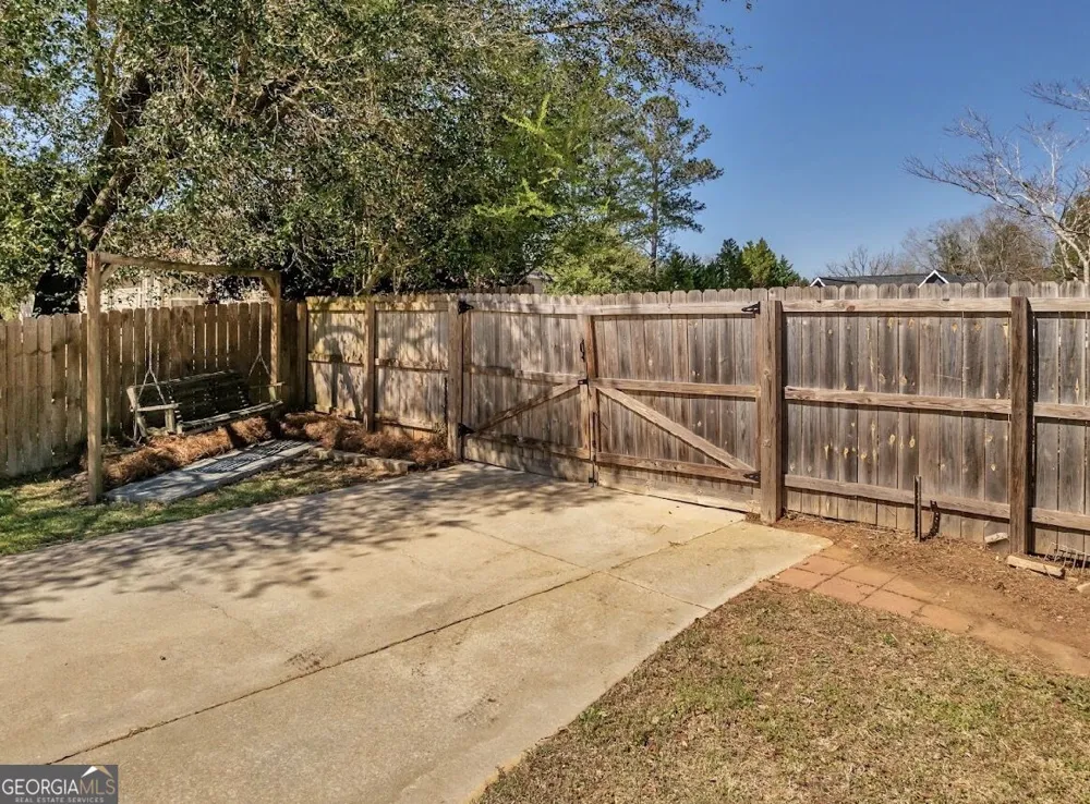 104 Ellison LN Dublin, GA 31021