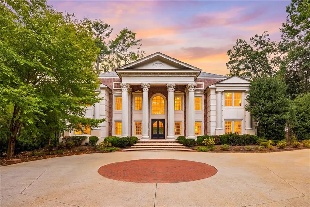 3750 Tuxedo Road NW Atlanta, GA 30305