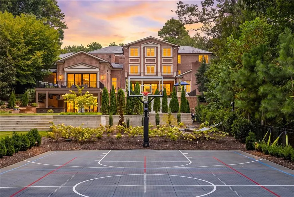 3750 Tuxedo Road NW Atlanta, GA 30305