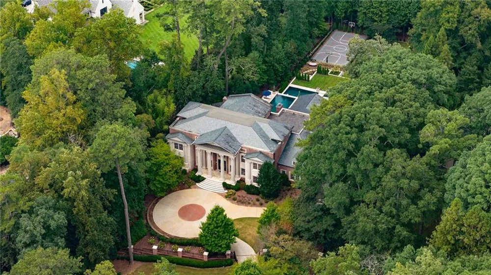 3750 Tuxedo Road NW Atlanta, GA 30305