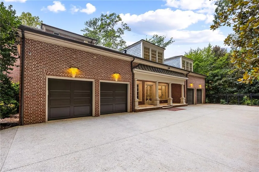 3750 Tuxedo Road NW Atlanta, GA 30305