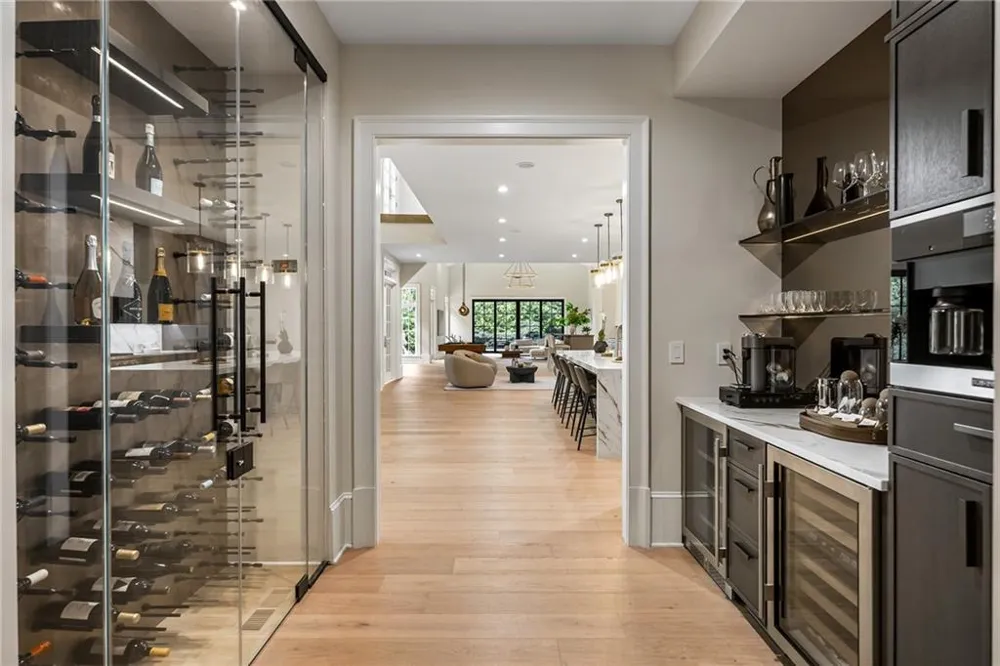 3750 Tuxedo Road NW Atlanta, GA 30305