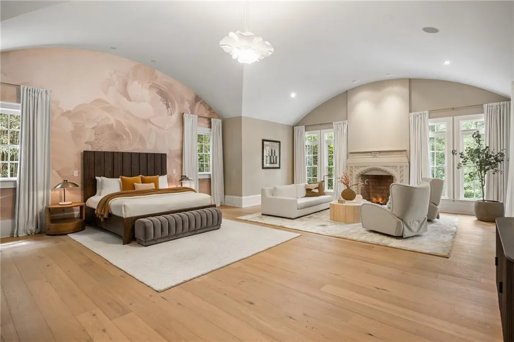 3750 Tuxedo Road NW Atlanta, GA 30305