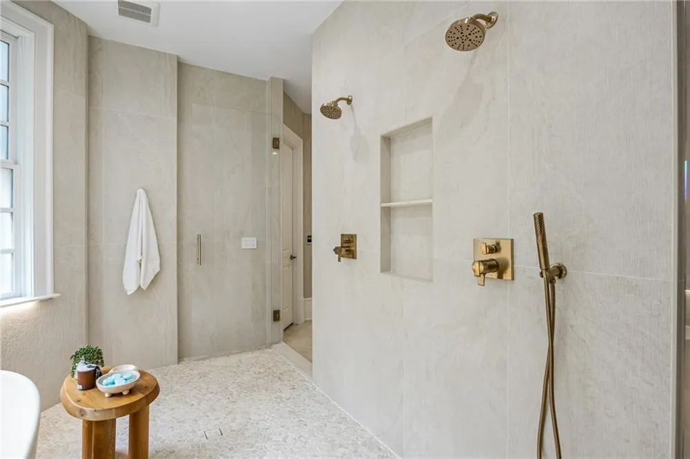 3750 Tuxedo Road NW Atlanta, GA 30305