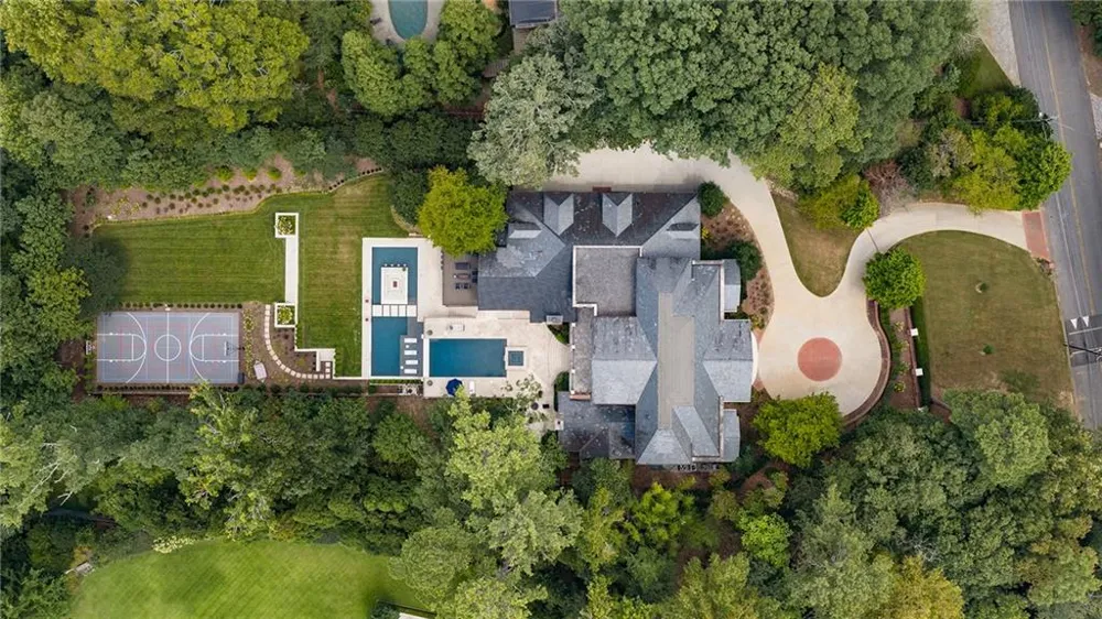 3750 Tuxedo Road NW Atlanta, GA 30305
