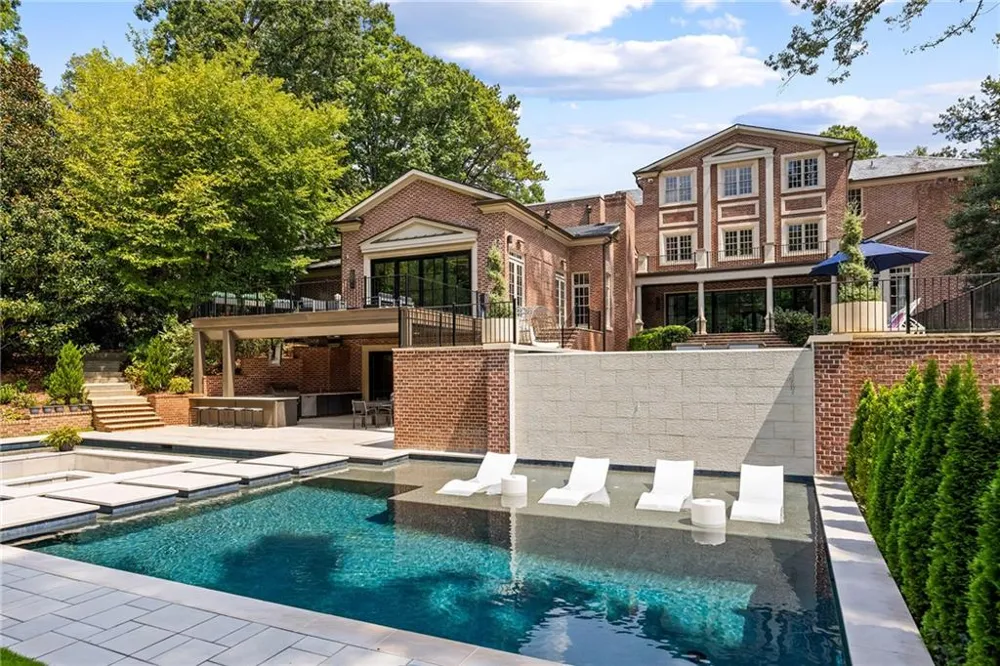 3750 Tuxedo Road NW Atlanta, GA 30305