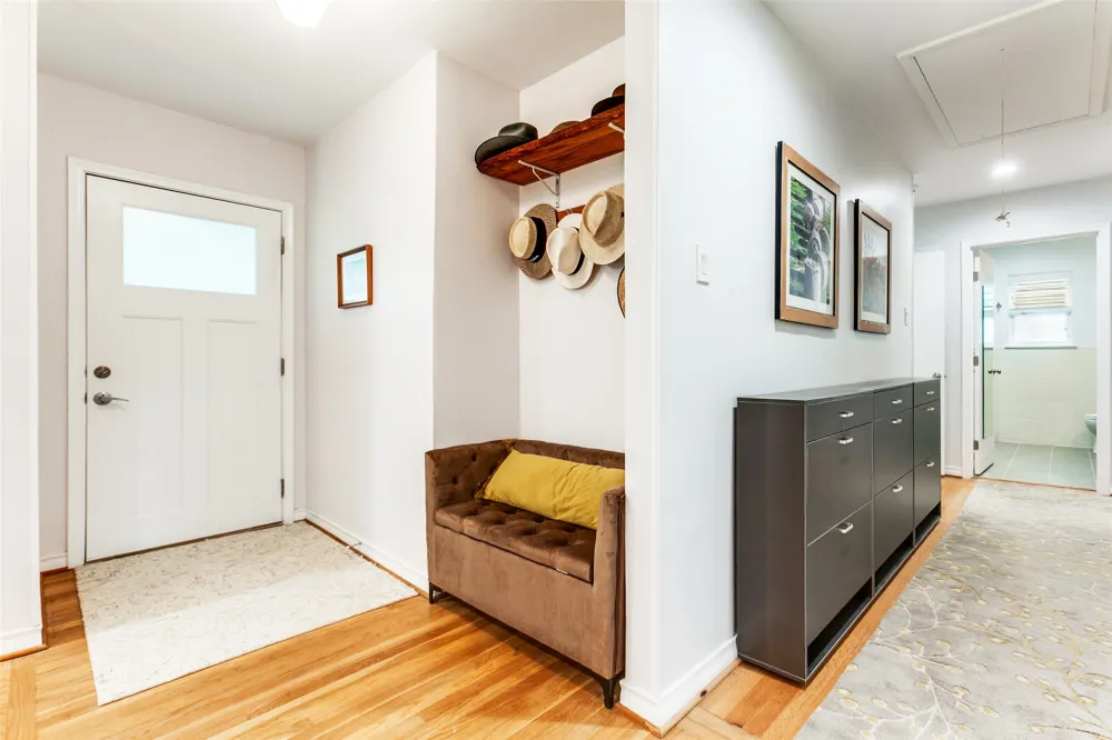 6221 Berryhill Street Dallas, TX 75231