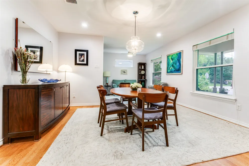 6221 Berryhill Street Dallas, TX 75231