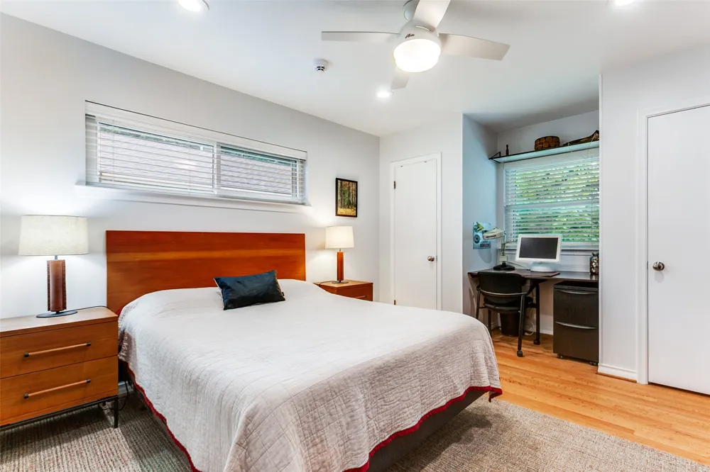 6221 Berryhill Street Dallas, TX 75231