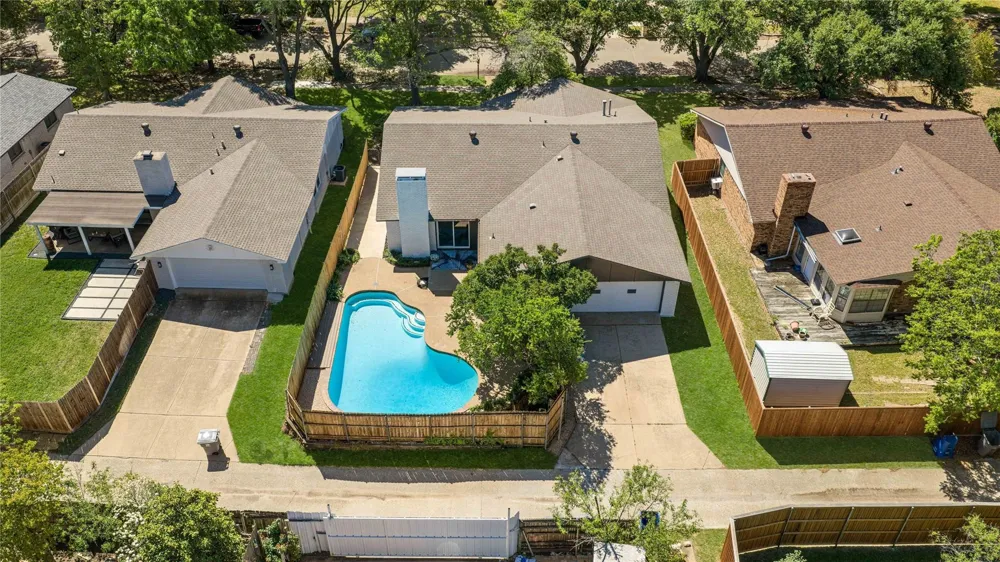 8617 Baumgarten Drive Dallas, TX 75228