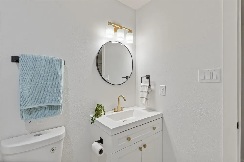 8617 Baumgarten Drive Dallas, TX 75228