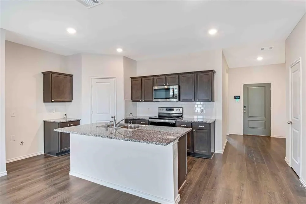 110 Real Quiet Lane Caddo Mills, TX 75135
