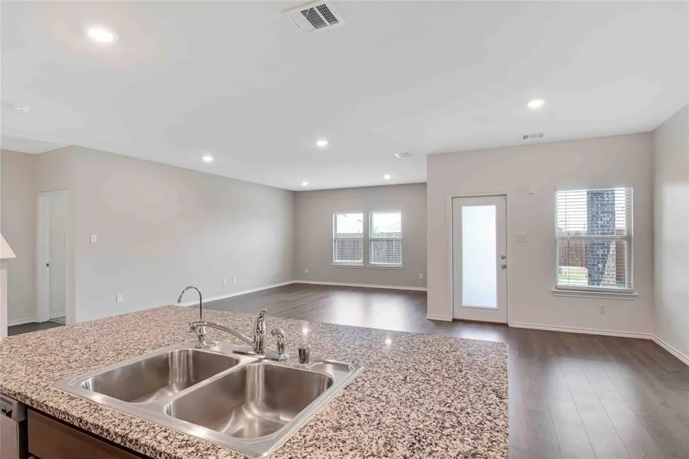 110 Real Quiet Lane Caddo Mills, TX 75135
