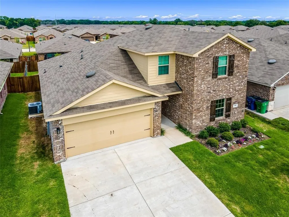 110 Real Quiet Lane Caddo Mills, TX 75135