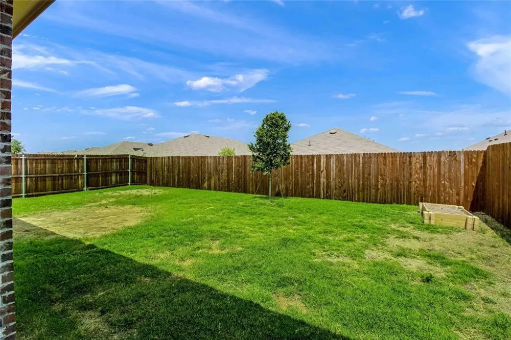 110 Real Quiet Lane Caddo Mills, TX 75135