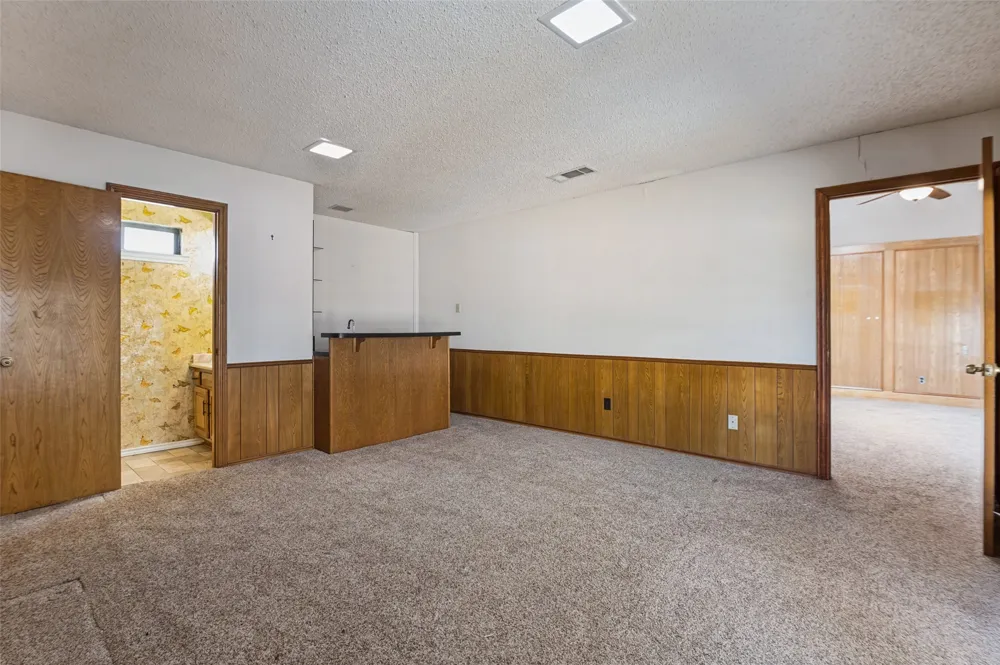 1900 Oakbluff Drive Carrollton, TX 75007
