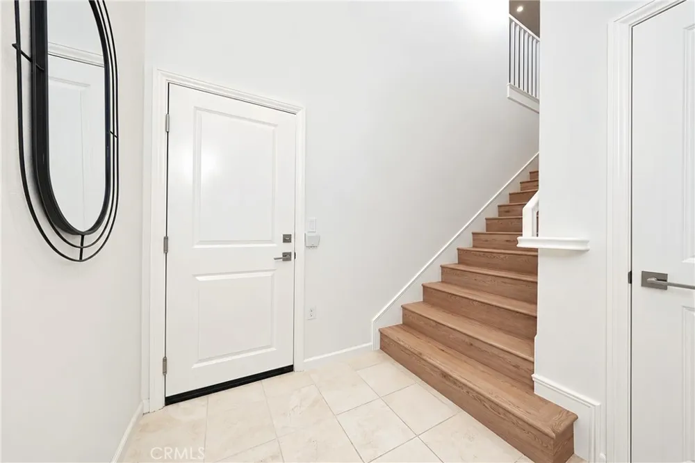 106 Bishop Irvine, CA 92620