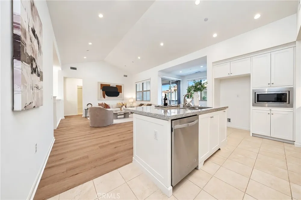 106 Bishop Irvine, CA 92620