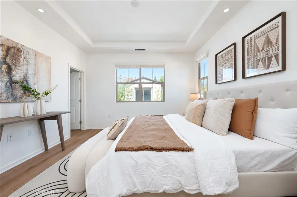 106 Bishop Irvine, CA 92620
