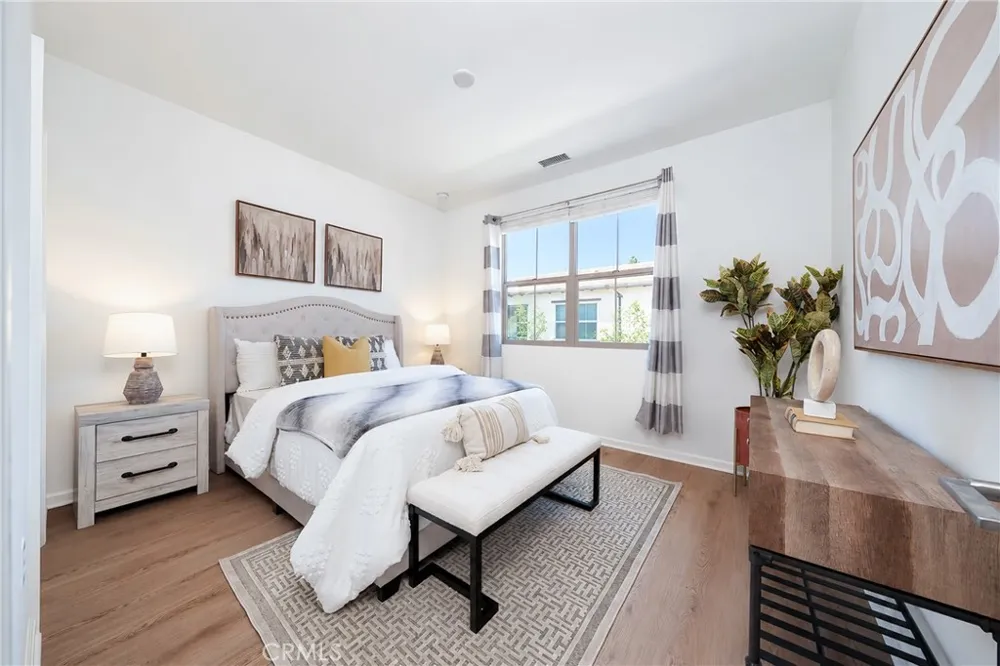106 Bishop Irvine, CA 92620