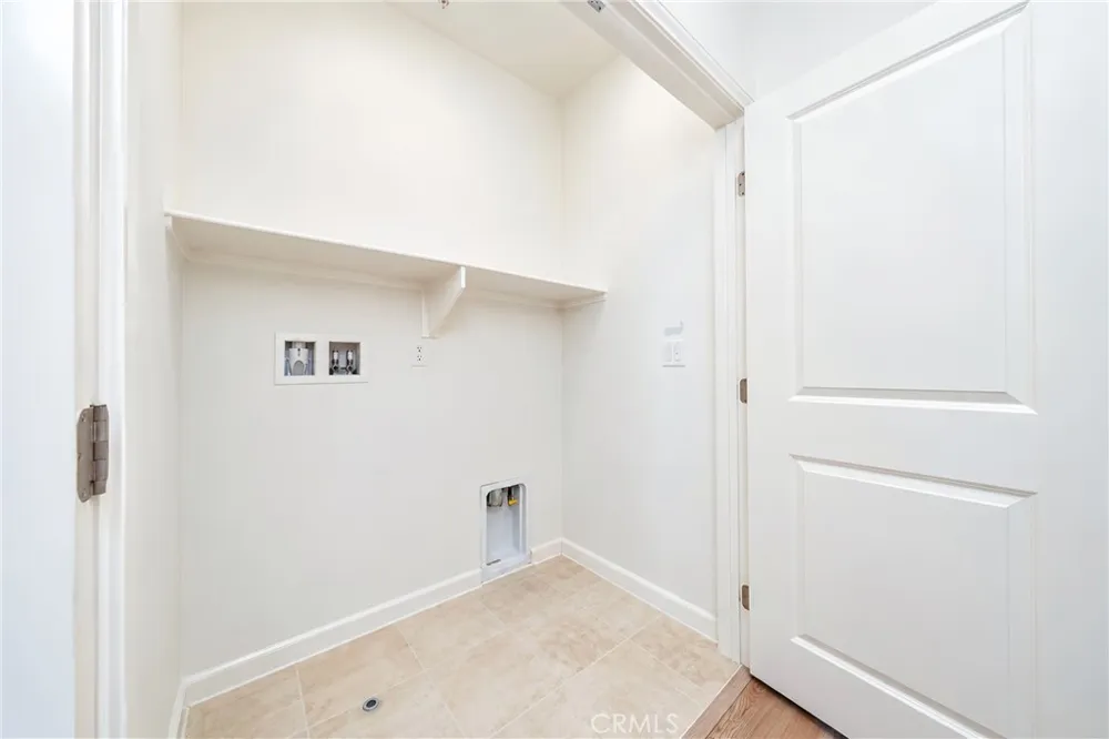 106 Bishop Irvine, CA 92620