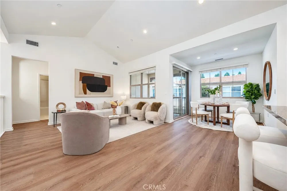 106 Bishop Irvine, CA 92620