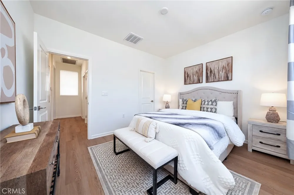 106 Bishop Irvine, CA 92620