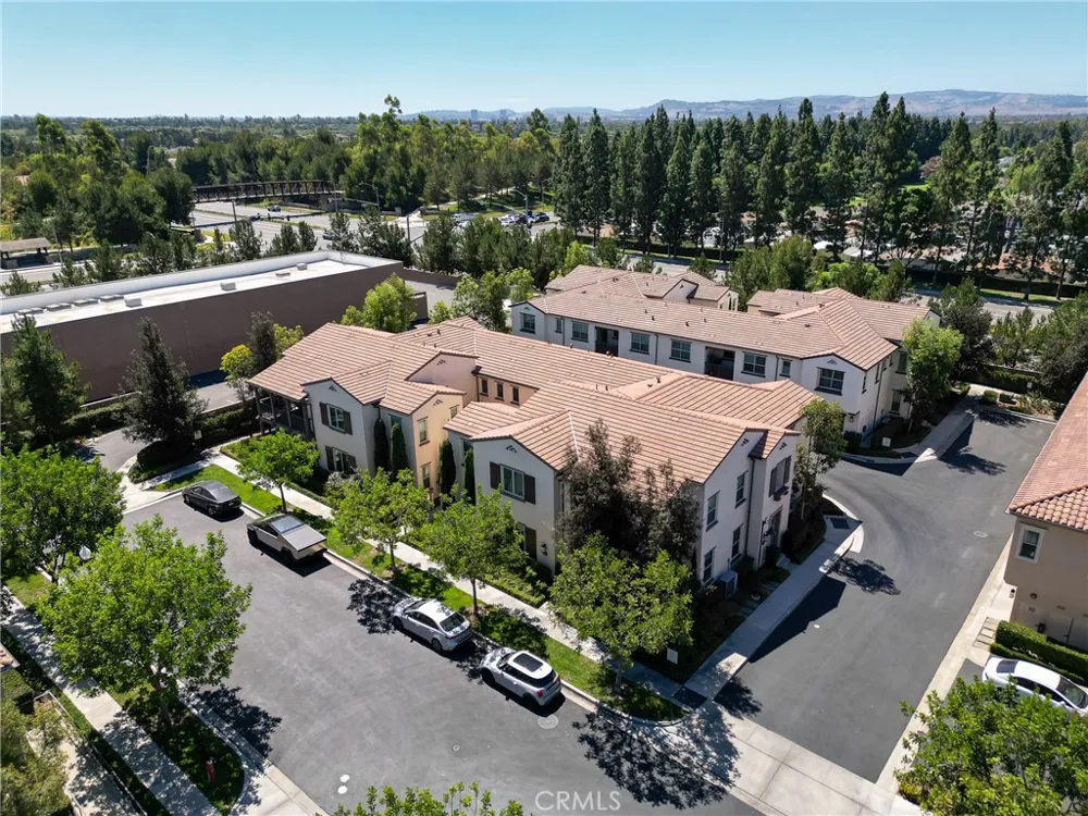 106 Bishop Irvine, CA 92620