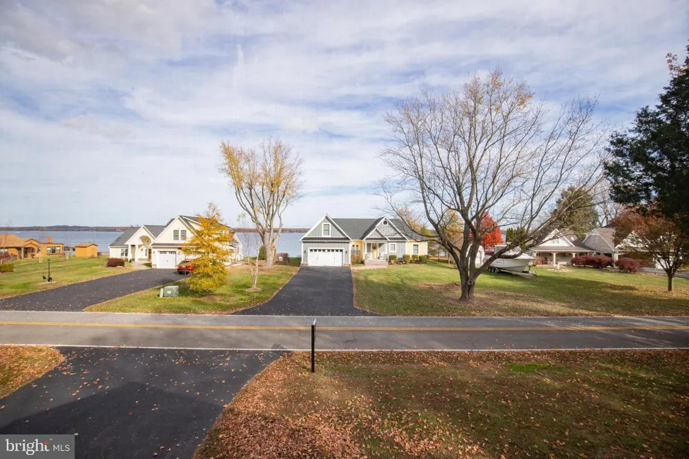 24753 HALF PONE POINT ROAD Hollywood, MD 20636