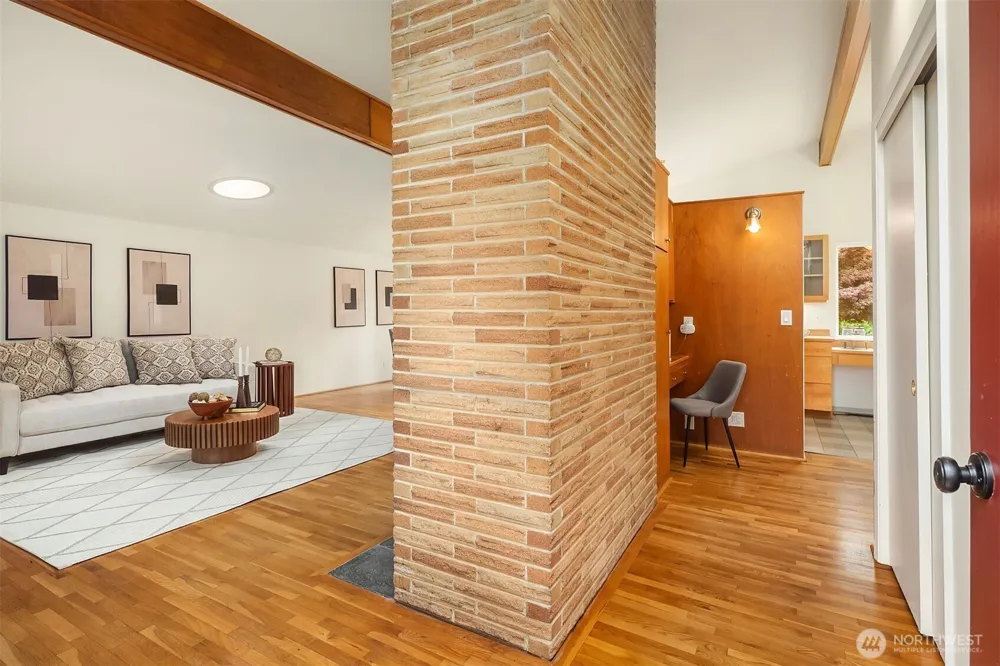 8124 213th Street SW Edmonds, WA 98026